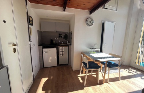 Rione XVIII Castro Pretorio Apartment | Fiat top floor studio in downtown