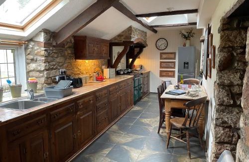 St. Florence House | Fiddlers Green Cottage Tenby