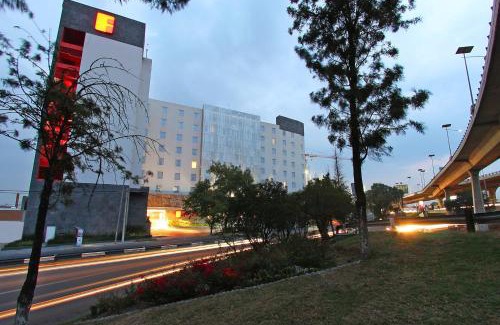 Naucalpan Hotel | Fiesta Inn Express Naucalpan