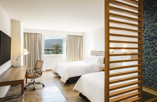 Granja Hotel | Fiesta Inn Guadalajara Poniente