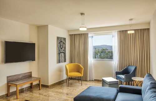 Granja Hotel | Fiesta Inn Guadalajara Poniente