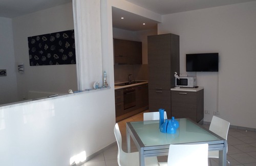 Arcola Apartment | FIGHETTA HOUSE with private parking and wallbox