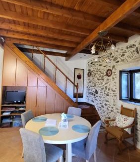 Karvelas House | Filanthi's Retreat In Mani's Nature