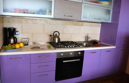 Maccagno Apartment | Finca Cascina Borchina: "VIOLETTA" country estate, relaxation, tranquility, dream lake view, organic