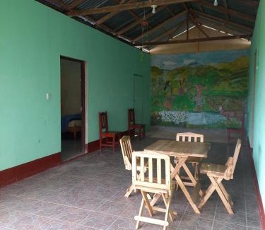 Puertas Azules Hostel | Finca Fuente de Vida