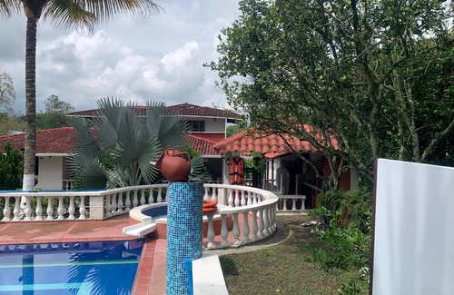Armenia Hotel | Finca Hotel Chalet Santa Ines