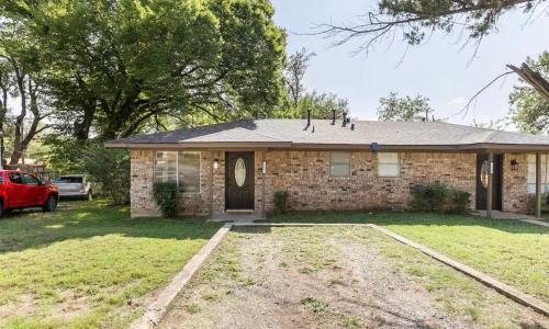 Whitesboro House | Find Peace at Charming Comfortable Downtown Home