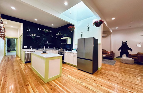 Enterprise Condo | Findley Butte is part of the Litch Hotel: fully equipped,Luxury vacation rental condos
