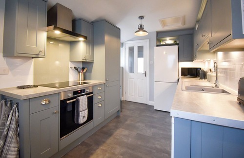 Buckie Cottage | Findochty Holiday Cottage - Cosy cottage with Private Garden and Sea View