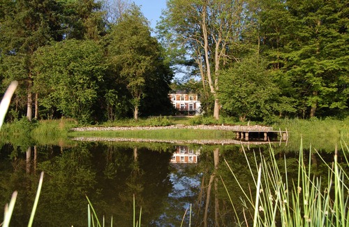 Kroepelin Apartment | Fine apartment in the manor house with Rosenpark