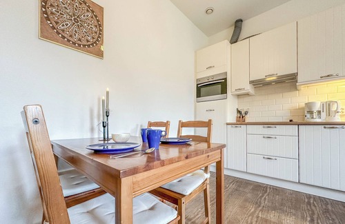 Drimmelen Apartment | Fine ground-floor apartment with private garden