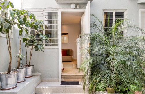 Hipodromo Condesa Apartment | Fine Taste, Spacious, Family Friendly, 3-Bedroom Gem in the heart of Condesa
