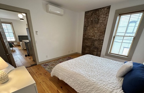 Newburgh House | Finely Restored Apartment In Historic Building
