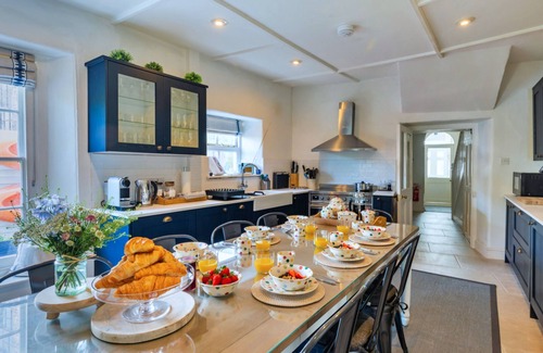 Kingsand House | Finest Retreats - Blue Monkey