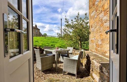 Ripon House | Finest Retreats - Cherry Cottage Nr Grantley Hall