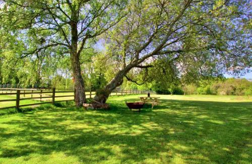 Romsey House | Finest Retreats - Hilltop Stable
