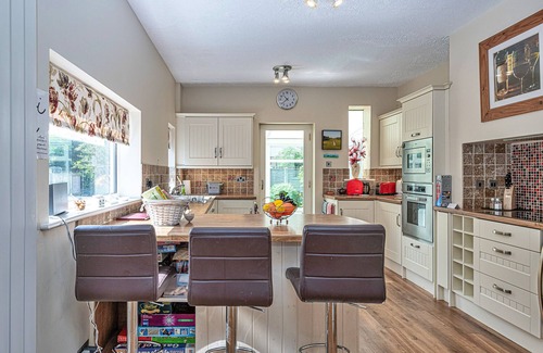 Rhos on Sea House | Finest Retreats | Penrhyn Avenue