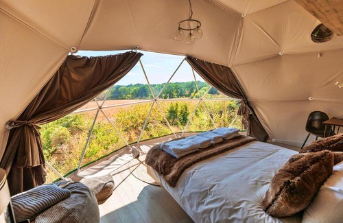 Chiddingstone Hoath Ski Chalet | Finest Retreats - Scotney Luxury Dome