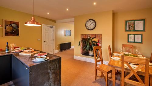 Buxton Apartment | Finest Retreats - The Old Post Office Apartment 3