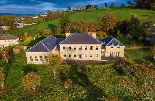 Carmarthen House | Finest Retreats -Ty Penbryn