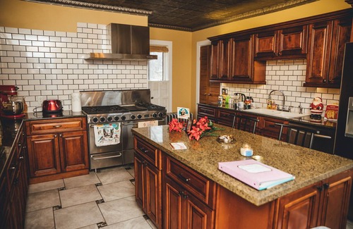 Seneca Falls House | Finger Lakes Historic Wine Country Mansion