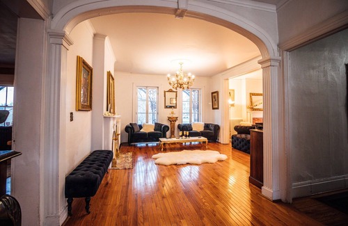 Seneca Falls House | Finger Lakes Historic Wine Country Mansion