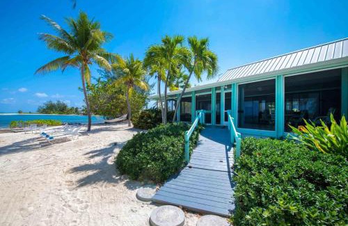 Rum Point House | Fingertip - Beach Bungalow in Cayman Kai