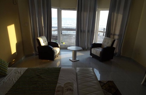 Limbe Hotel | FINI Downtown