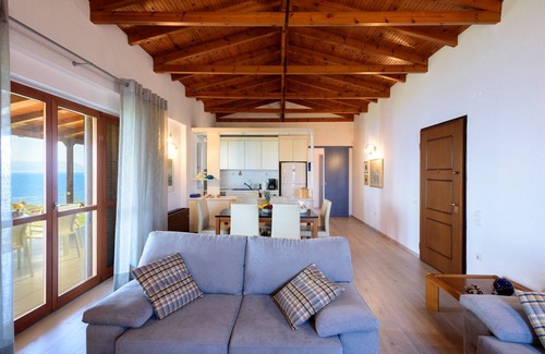 Elea House | Finisia House Two - Elia Laconia