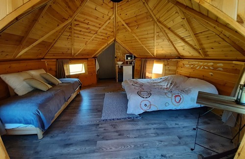 Corcoue-sur-Logne Cabin | FINNISH KOTA RELAXATION, FOREST AND NATURE. BREAKFAST INCLUDED