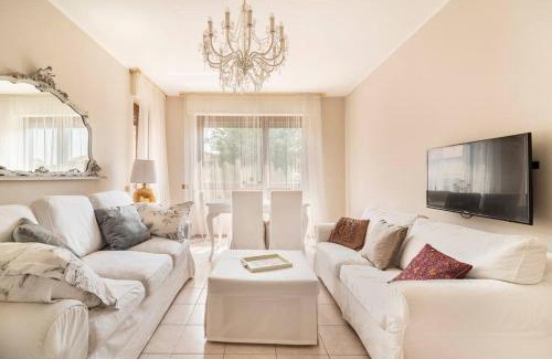 Luisago Apartment | Fiorenza House