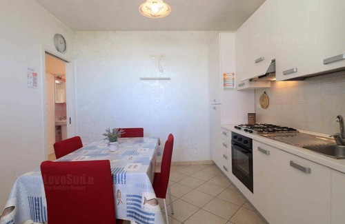 Torre Vado House | Fiori di Pesco - Two Bedroom House, Sleeps 5