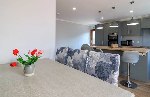 Glencarse Cottage | FIRCROFT, pet friendly, character holiday cottage in Errol
