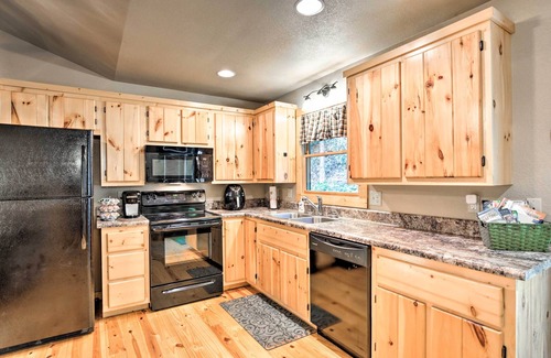 Murphy Cabin | Fire Pit & Forest Views: Secluded Murphy Cabin!