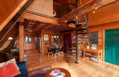 Fairview Cabin | Firepit + Mountain Views | A-Frame in Fairview | Honeycomb Hideaway by AvantStay