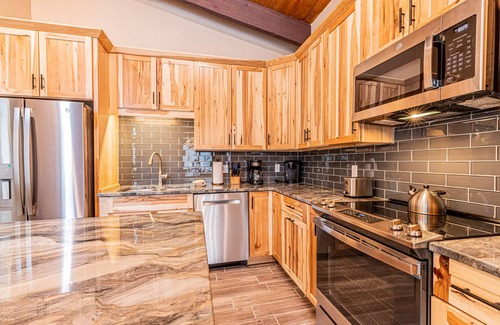 Historic District Condo | Fireplace, Private Balcony, River/Forest Views!