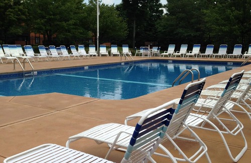 Seven Springs Condo | Fireplace, Swimming Pool, AC, Outdoor Grill and Bar, Pickle ball! Free night!