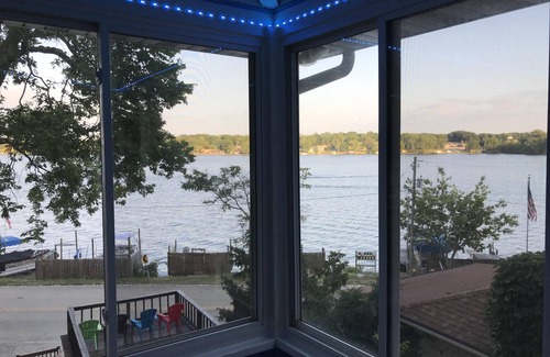 Decatur Cottage | FireWater Cottage with serene Lake views and a cozy relaxing environment.