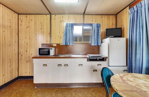 Earlville Resort | First City Caravilla