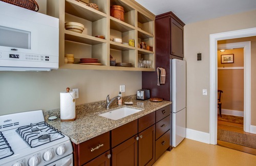 East Avenue House | First Floor Lovely One Bedroom in 1910 Tudor Home