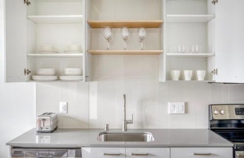 Yesler Terrace Apartment | First Hill studio w gym bbq nr park SEA-637