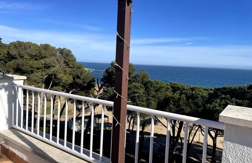Cruilles House | FIRST LINE BEACH HOUSE