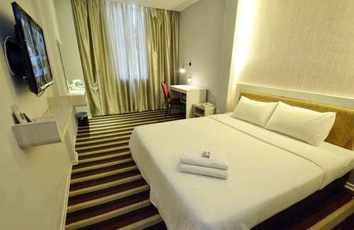 Kampung Gong Pauh Hotel | First Residence Hotel