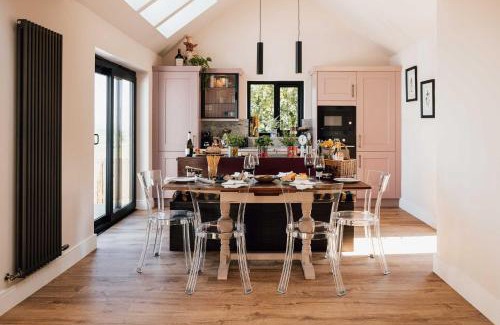 Ayr House | Firth View 1 - Luxury Cottage with Sea View & Hot Tub, Ayr