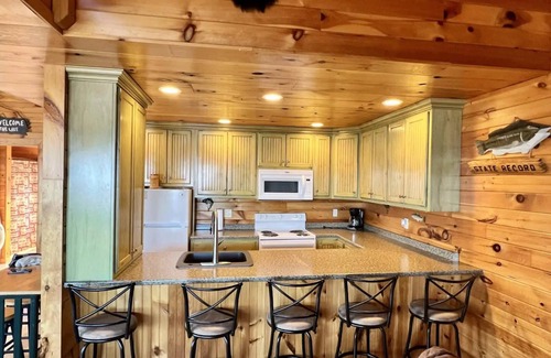 Bryant Cabin | Fish Tales Cabin – Spacious Retreat with Hot Tub