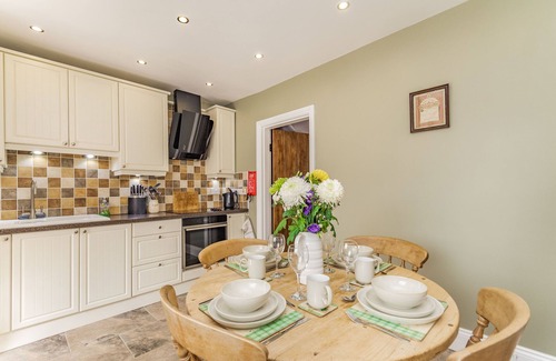 Hornsea Cottage | FISHER COTTAGE, pet friendly, character holiday cottage in Hornsea