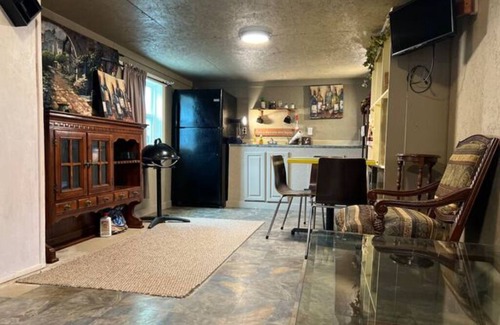 Whitesboro Cabin | Fisherman's Cabin 1 - Walkable to the Red River!