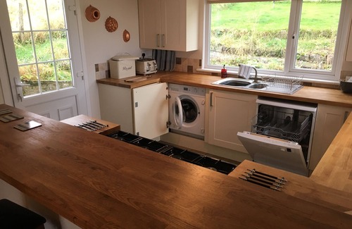 Tain Cottage | Fisherman's Cottage In Tranquil Highland Village Overlooking The Sea