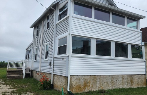 Fortescue House | Fisherman's Dream- Delaware Bay Waterfront- Dog and kid friendly- 3br/1b- wifi