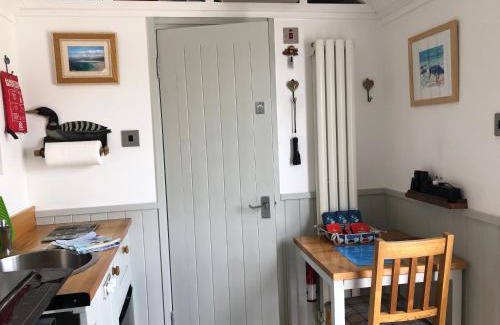 Harris House | Fisherman's Hut